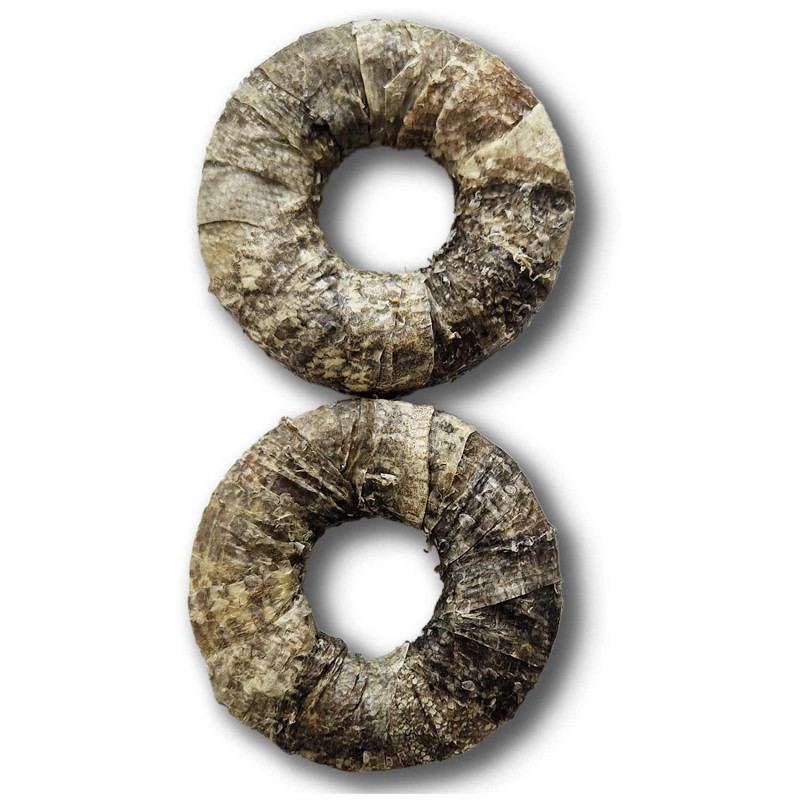 2 x ANNEAU PRESSÉ BLANC ENROBÉ DE PEAU DE POISSON DIA. 9 CM